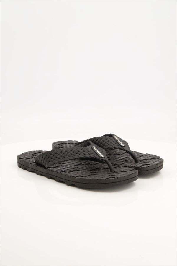 Black Camel Hpral Black Slipper