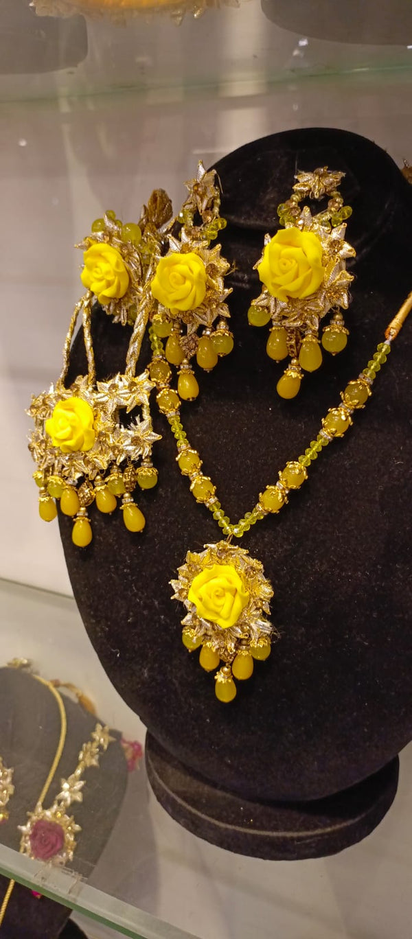 Yellow Mehndi Jewellery  Set